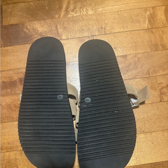 Steve Madden Mayven Suede Slide Sandals - Picture 4 of 4